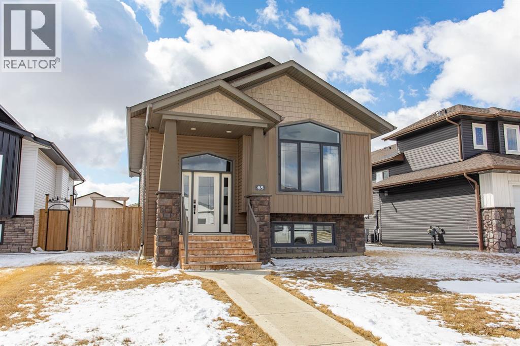 65 Mackenzie Avenue, Lacombe, Alberta  T4L 0H9 - Photo 1 - A2302752