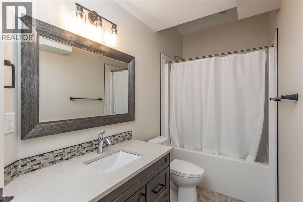 65 Mackenzie Avenue, Lacombe, Alberta  T4L 0H9 - Photo 20 - A2302752