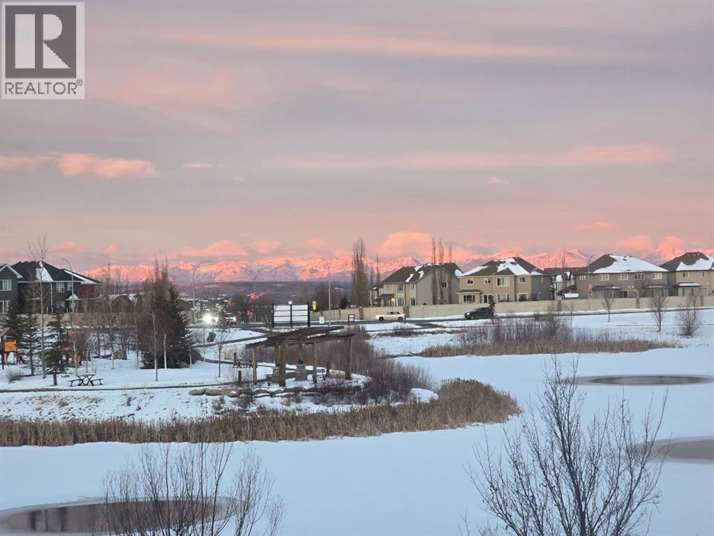 69 Sundown Grove, Cochrane, Alberta  T4C 0X5 - Photo 3 - A2303402