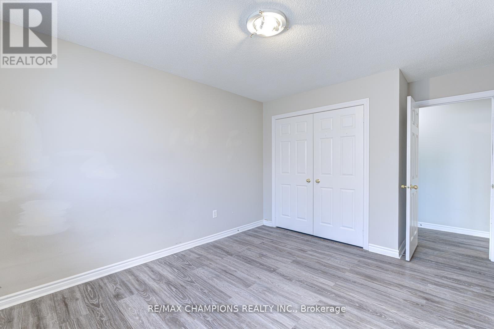 20 Bell Street, Barrie, Ontario  L4N 0J2 - Photo 34 - S13024880