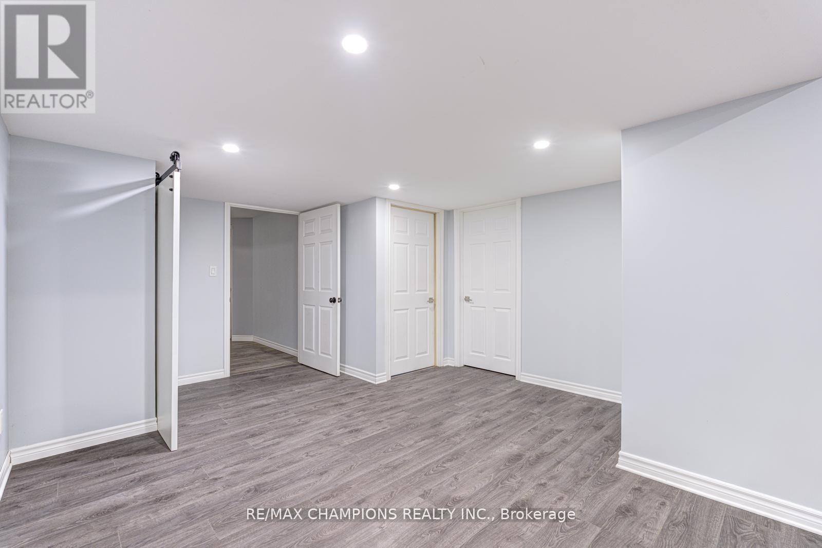 20 Bell Street, Barrie, Ontario  L4N 0J2 - Photo 40 - S13024880