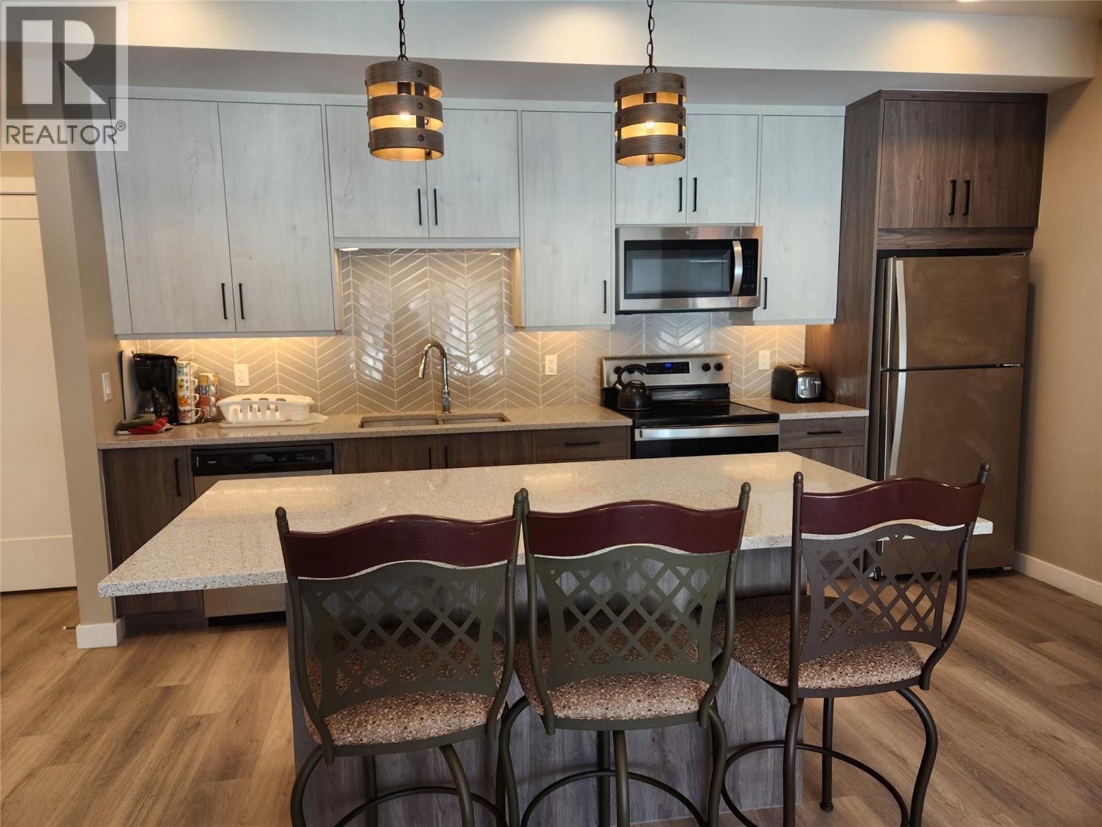 1200 11 Avenue Unit# 201, Golden, British Columbia  V0A 1H0 - Photo 3 - 10384170