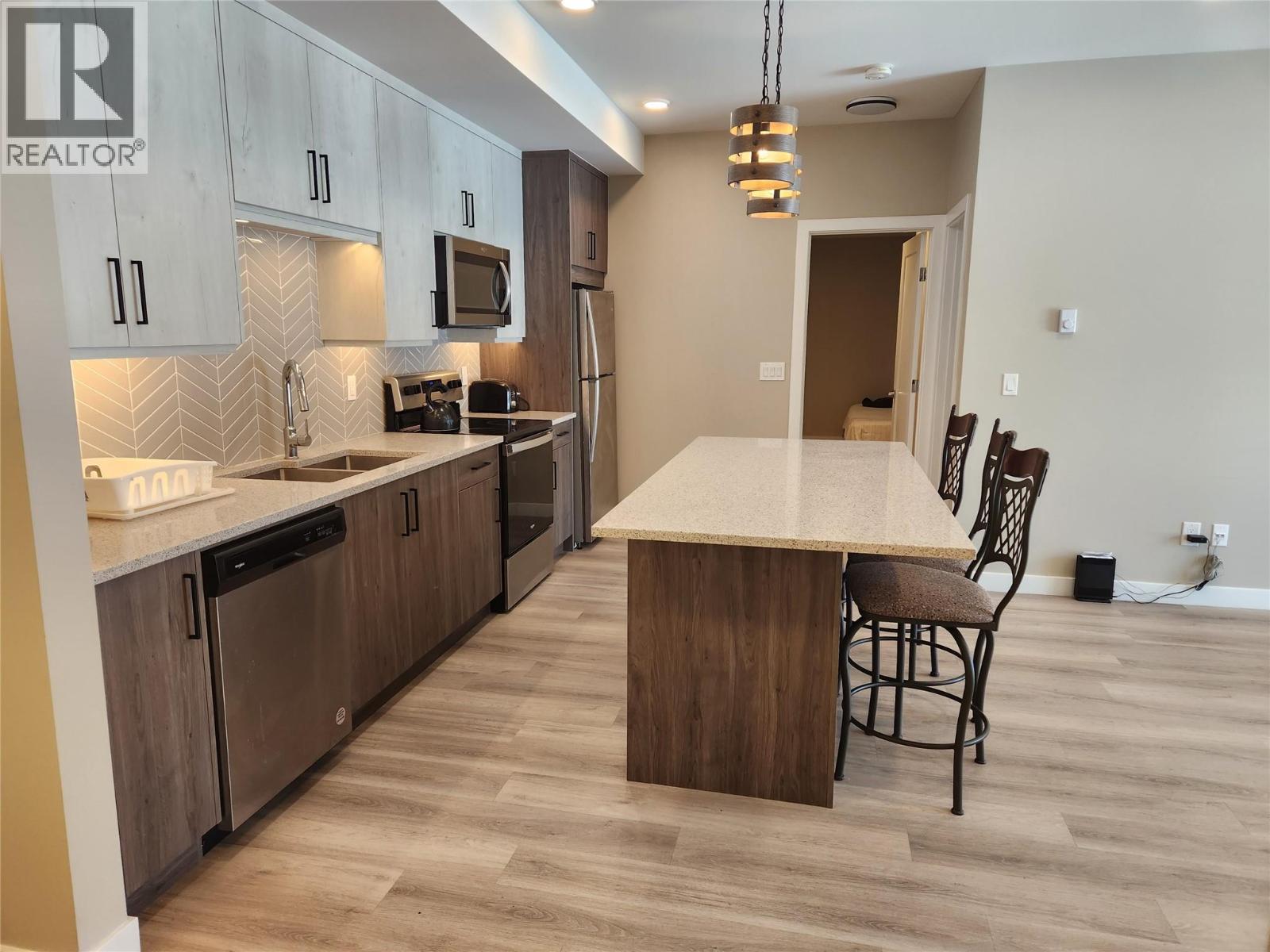 1200 11 Avenue Unit# 201, Golden, British Columbia  V0A 1H0 - Photo 4 - 10384170