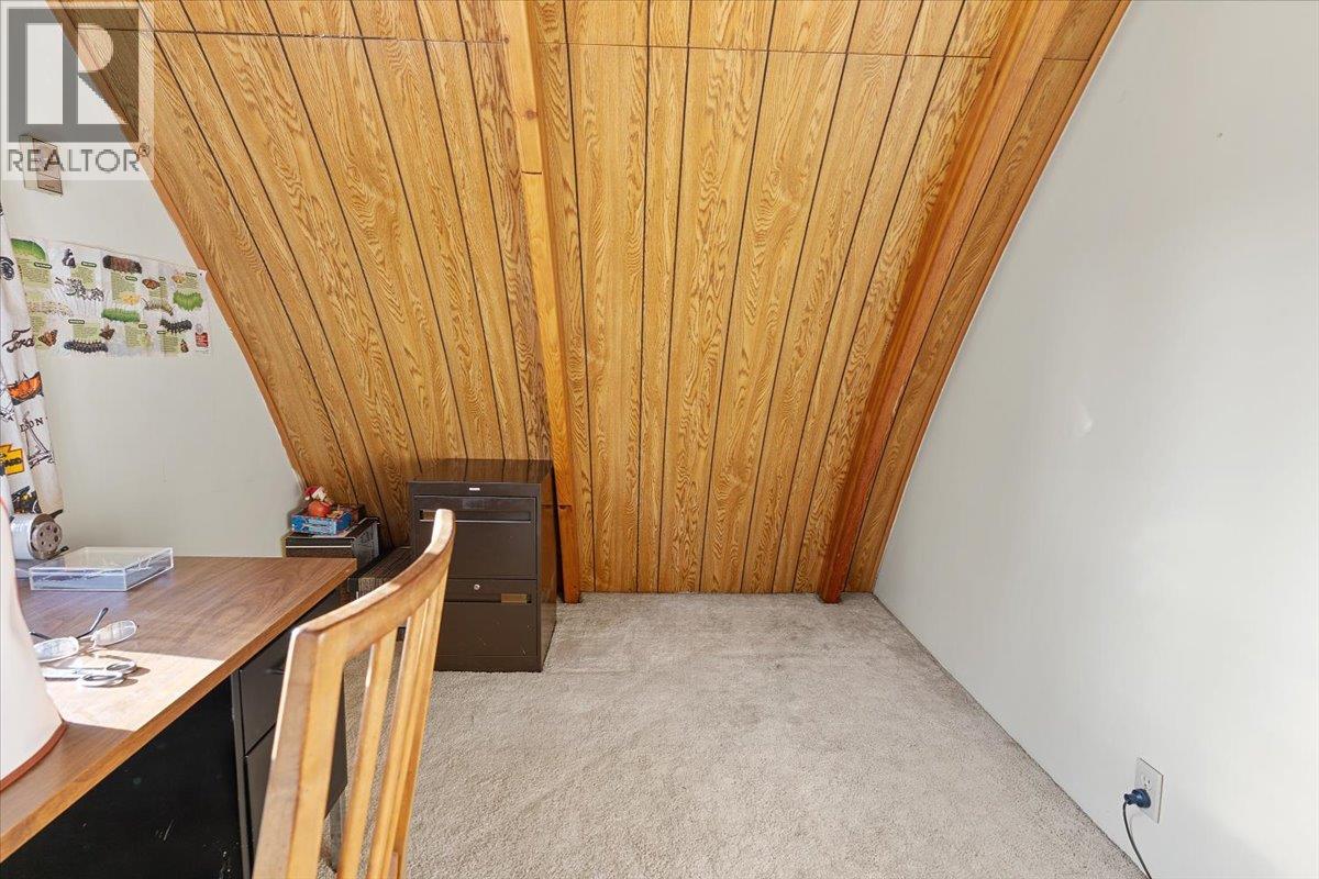 1215 Trinity Valley Road, Lumby, British Columbia  V0E 2G4 - Photo 18 - 10384157