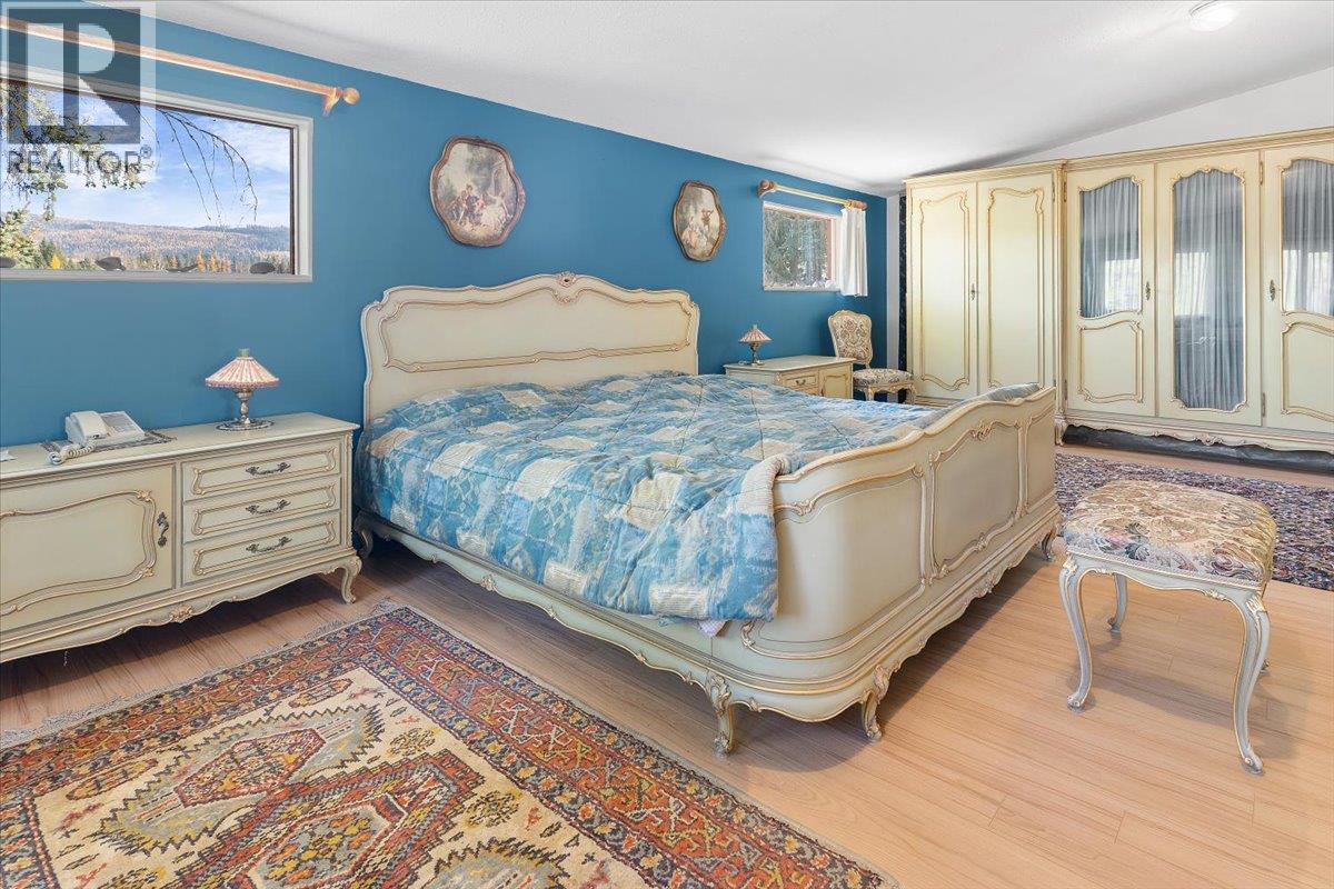 1215 Trinity Valley Road, Lumby, British Columbia  V0E 2G4 - Photo 25 - 10384157