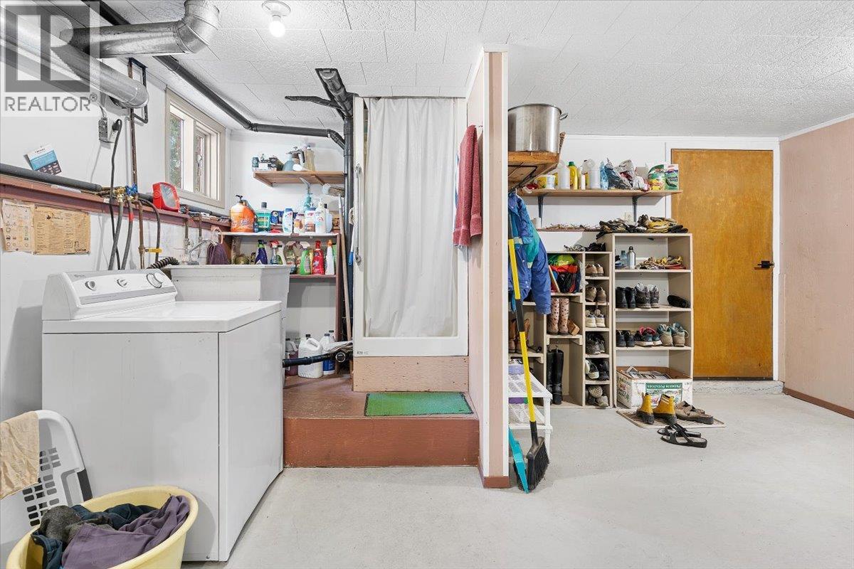 1215 Trinity Valley Road, Lumby, British Columbia  V0E 2G4 - Photo 30 - 10384157