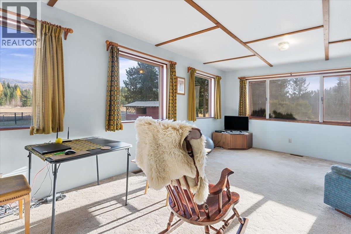 1215 Trinity Valley Road, Lumby, British Columbia  V0E 2G4 - Photo 9 - 10384157