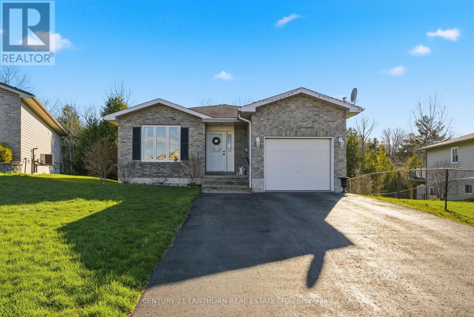 167 Nicholas Street, Quinte West (Murray Ward), Ontario  K8V 6E8 - Photo 1 - X13027672