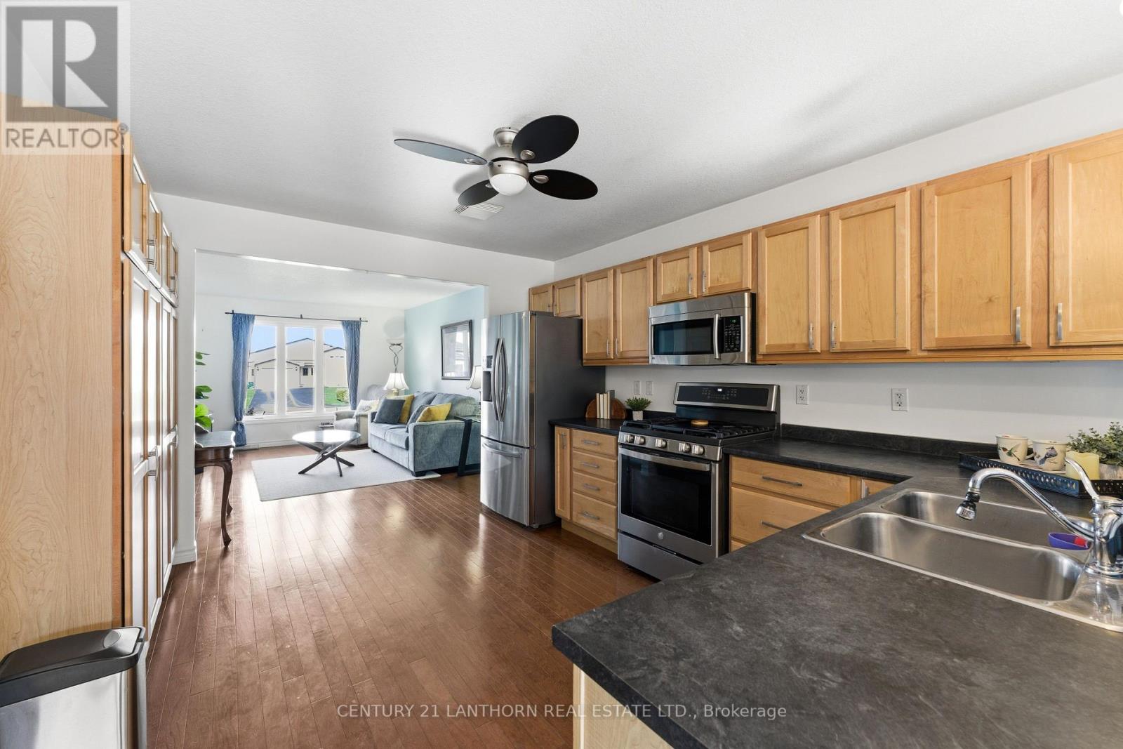 167 Nicholas Street, Quinte West (Murray Ward), Ontario  K8V 6E8 - Photo 10 - X13027672