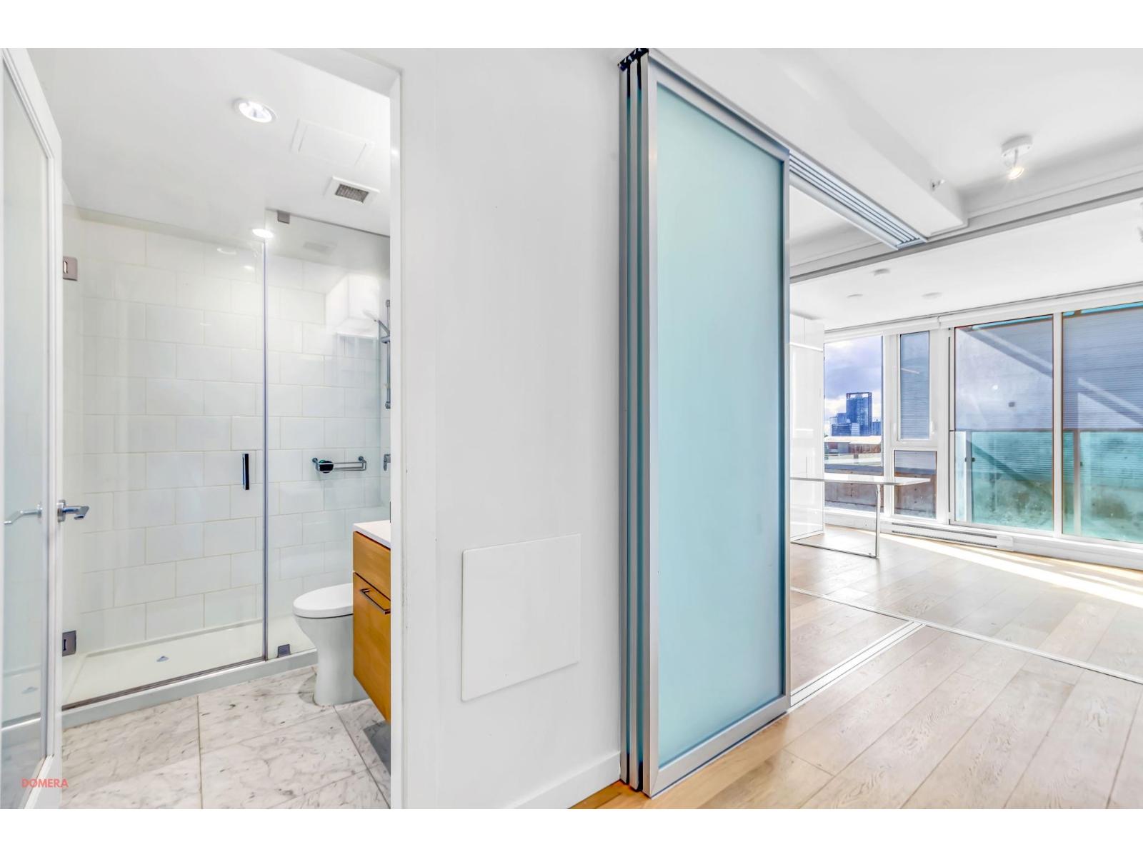 1001 13438 Central Avenue, Surrey, British Columbia  V3T 0N2 - Photo 4 - R3113621