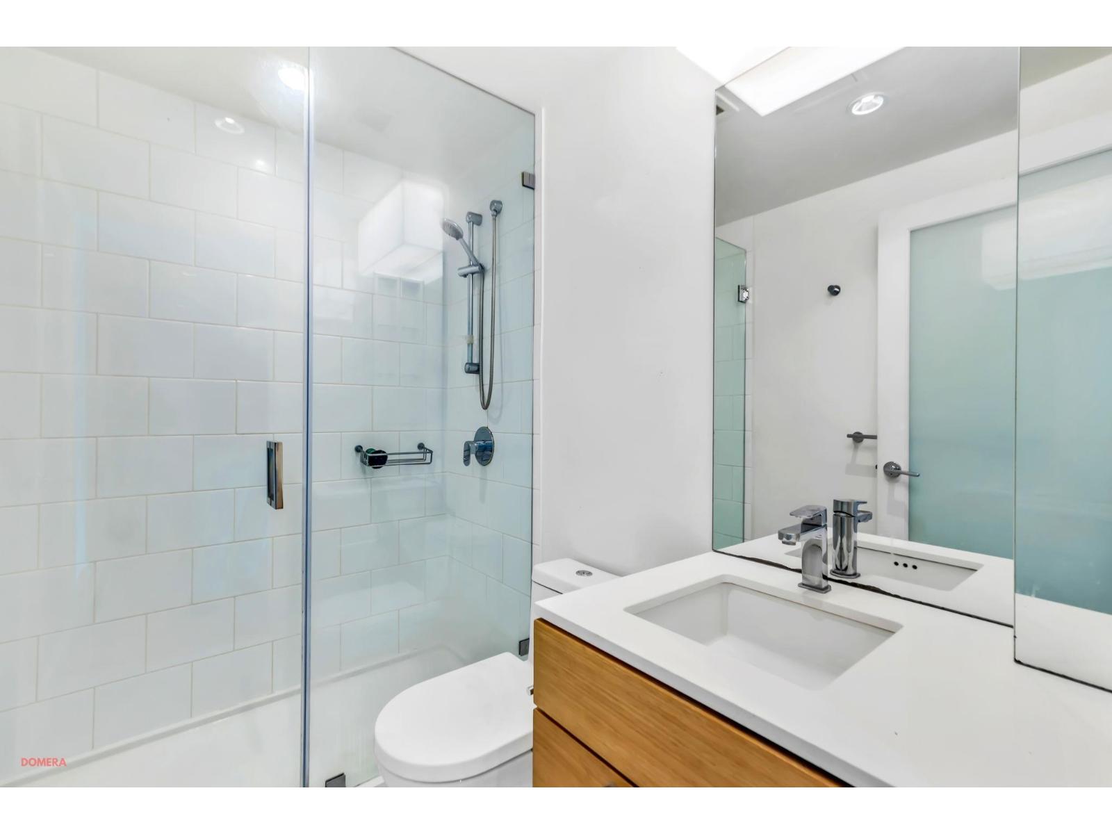 1001 13438 Central Avenue, Surrey, British Columbia  V3T 0N2 - Photo 5 - R3113621