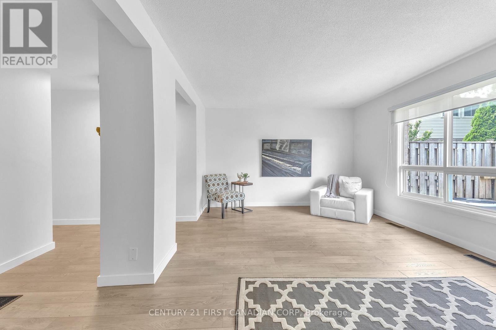 166 Southdale Road, London South, Ontario  N6J 2J1 - Photo 5 - X13027662