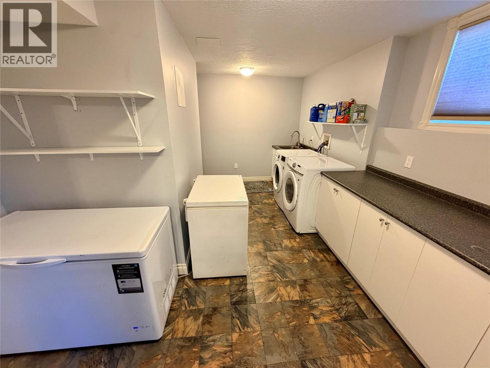 904 90 Avenue, Dawson Creek, British Columbia  V1G 5B5 - Photo 27 - 10384386