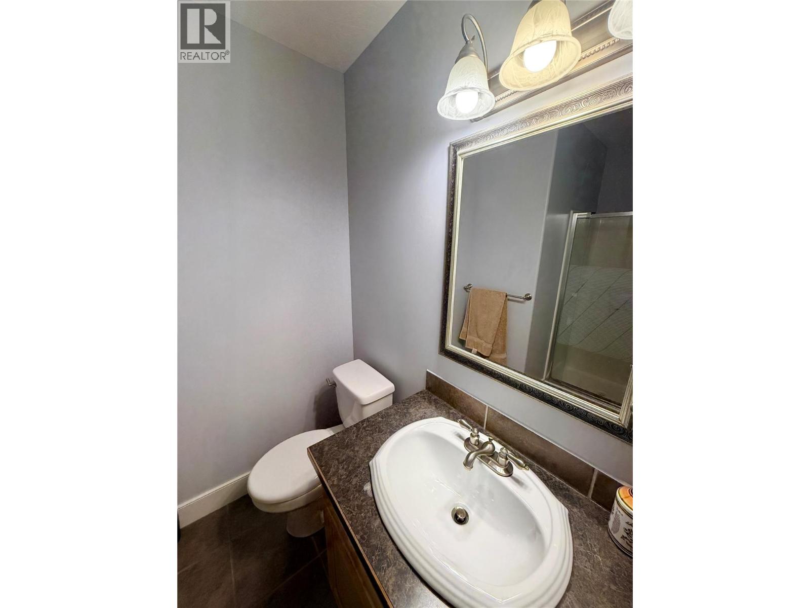 904 90 Avenue, Dawson Creek, British Columbia  V1G 5B5 - Photo 13 - 10384386