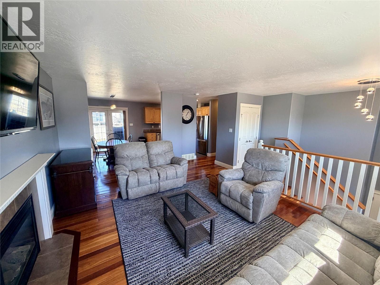 904 90 Avenue, Dawson Creek, British Columbia  V1G 5B5 - Photo 5 - 10384386