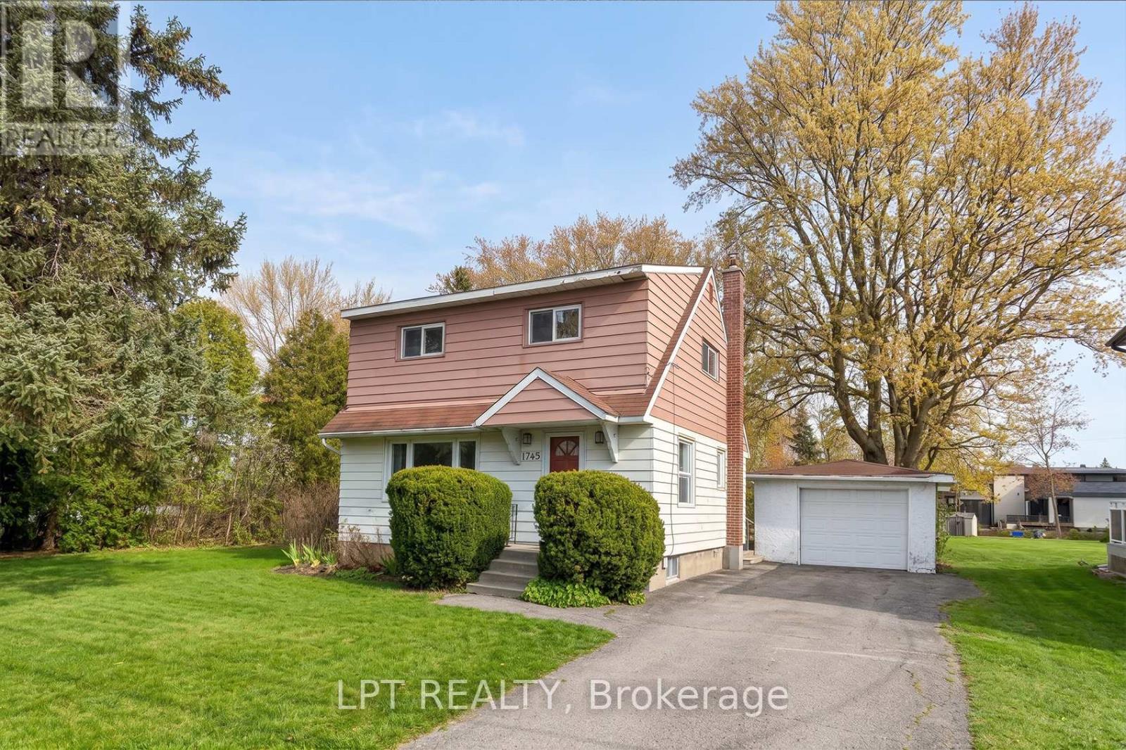 1745 Ortona Avenue, Ottawa, Ontario  K2C 1W8 - Photo 2 - X13027692