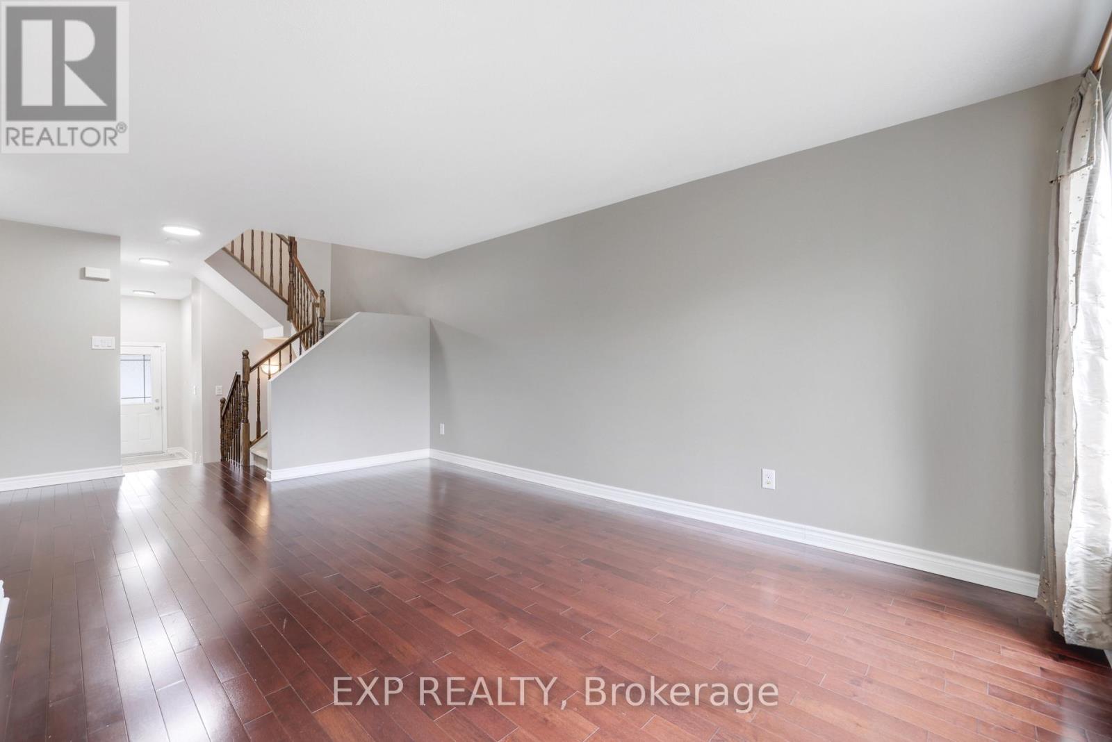 352 Forestbrook Street, Ottawa, Ontario  K2K 0B8 - Photo 13 - X13027762