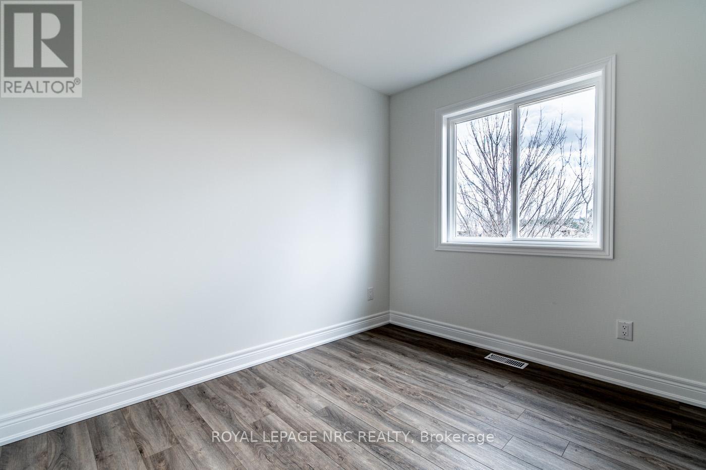 17 - 121a Moffatt Street, St. Catharines, Ontario  L2P 0G4 - Photo 16 - X13027710