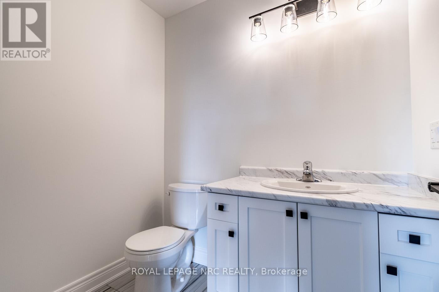 17 - 121a Moffatt Street, St. Catharines, Ontario  L2P 0G4 - Photo 20 - X13027710