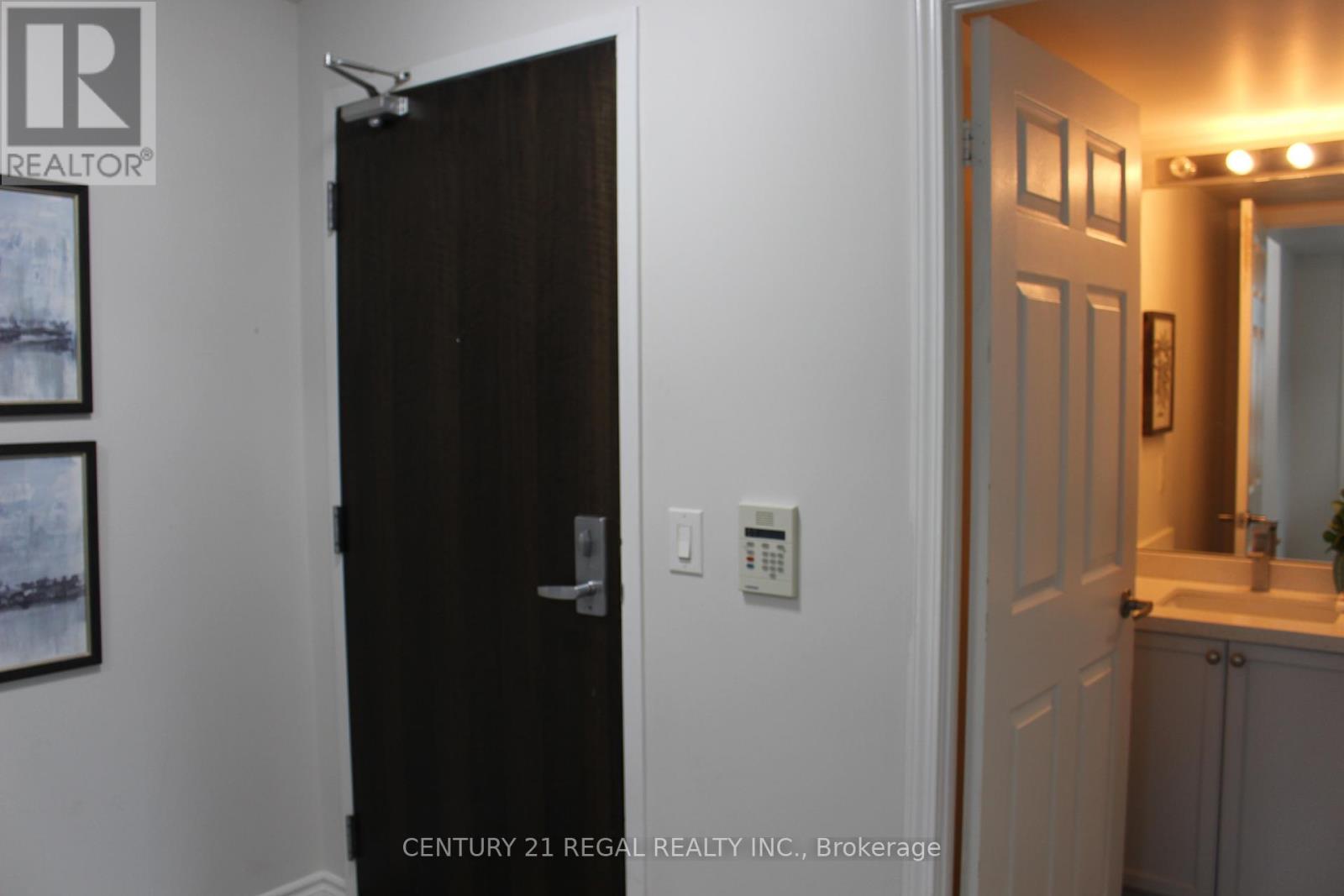 2706 - 19 Grand Trunk Crescent, Toronto, Ontario  M5J 3A3 - Photo 39 - C13027674