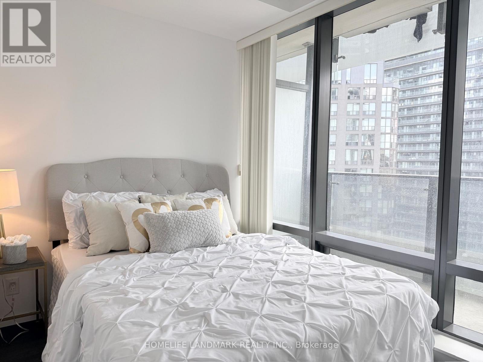 1906 - 5 St. Joseph Street, Toronto, Ontario  M4Y 1J6 - Photo 10 - C13027676