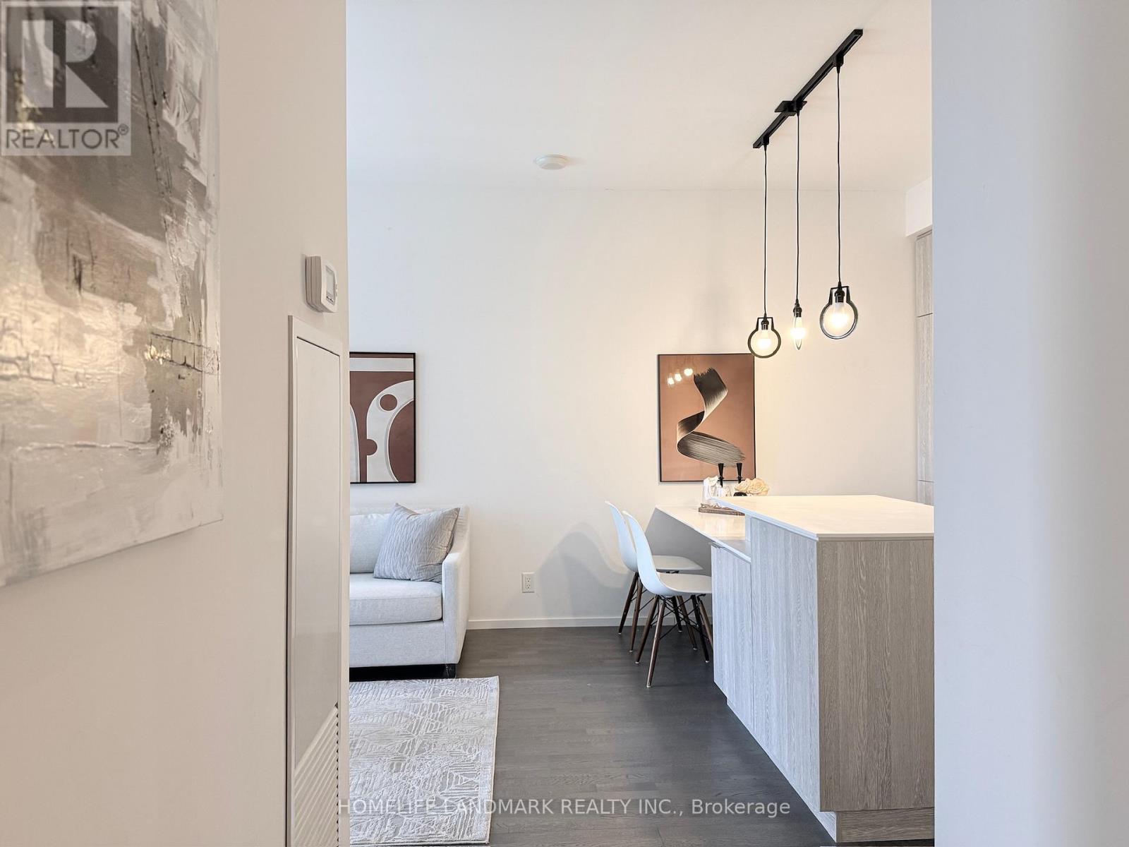 1906 - 5 St. Joseph Street, Toronto, Ontario  M4Y 1J6 - Photo 2 - C13027676