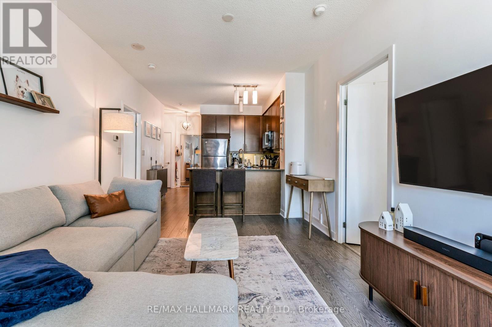 2211 - 18 Harbour Street, Toronto, Ontario  M6J 2Z6 - Photo 3 - C13027698