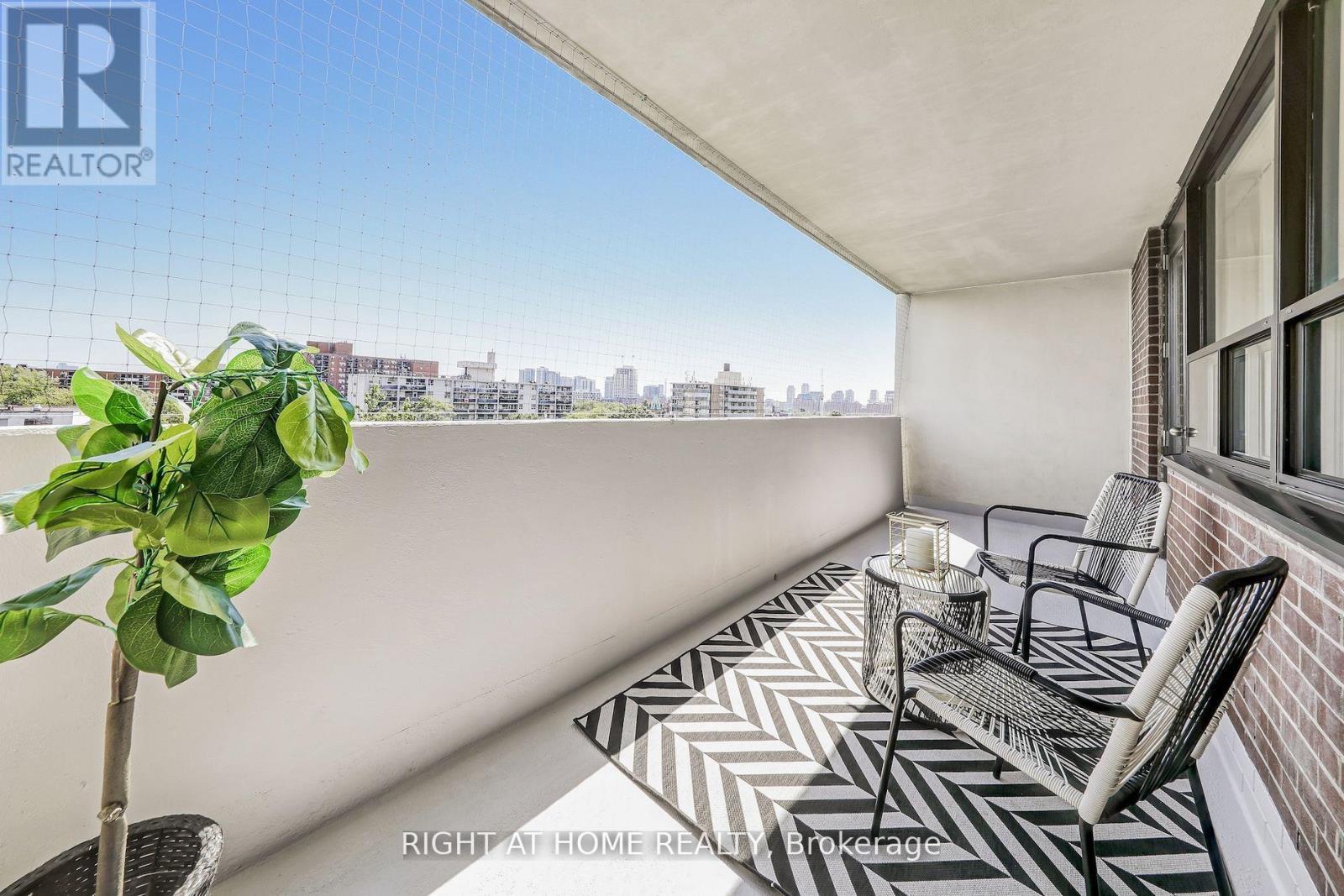 908 - 40 Homewood Avenue, Toronto, Ontario  M4Y 2K2 - Photo 17 - C13027748