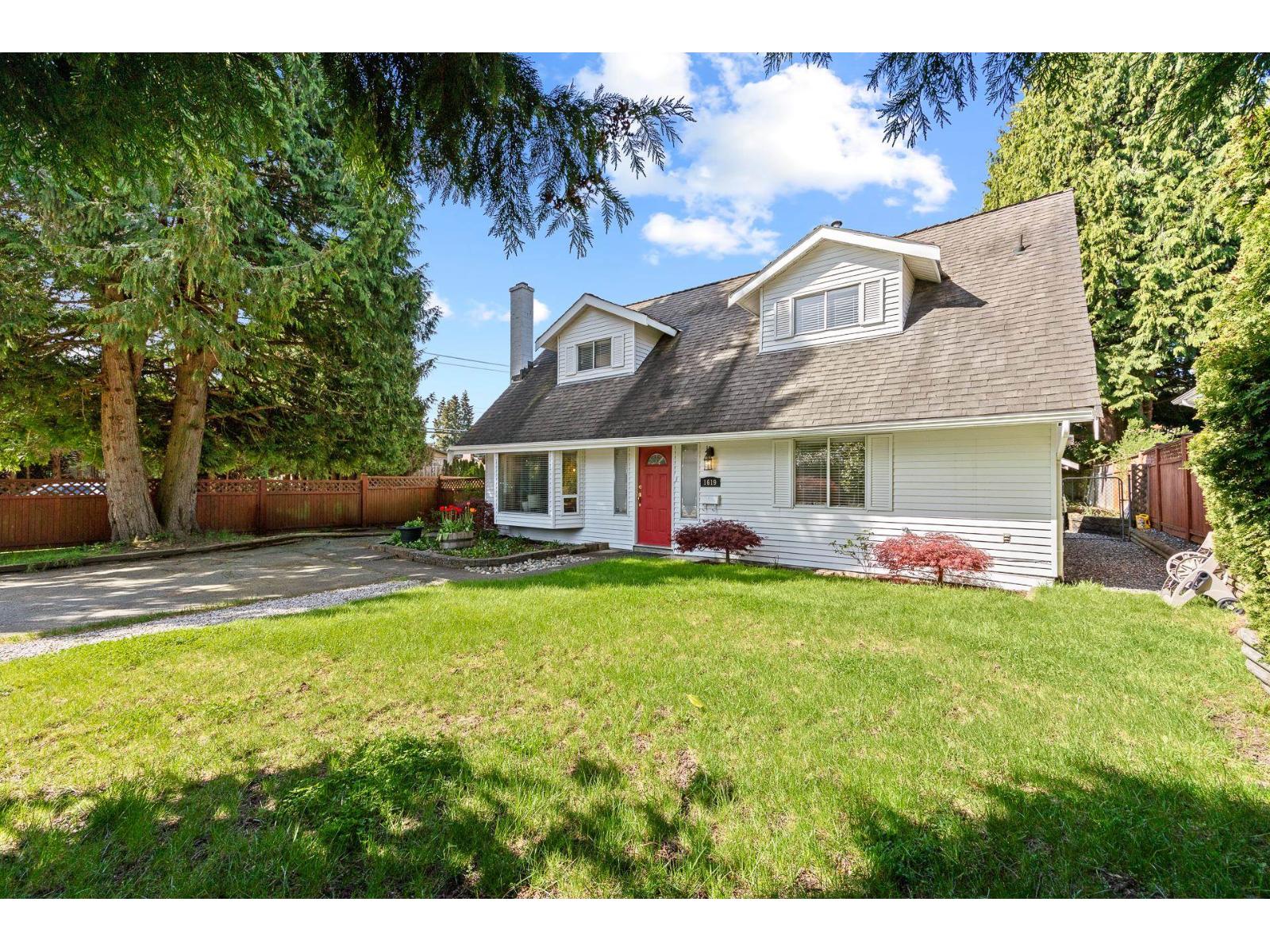 1619 138a Street, Surrey, British Columbia  V4A 7E6 - Photo 3 - R3114301