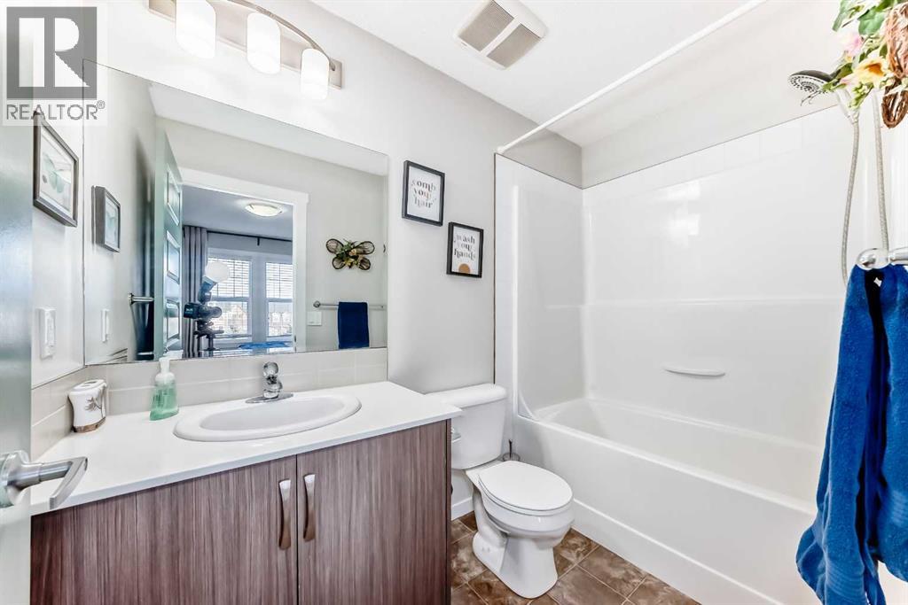 307 Auburn Bay Circle SE, Calgary, Alberta  T3M 1S6 - Photo 24 - A2286349