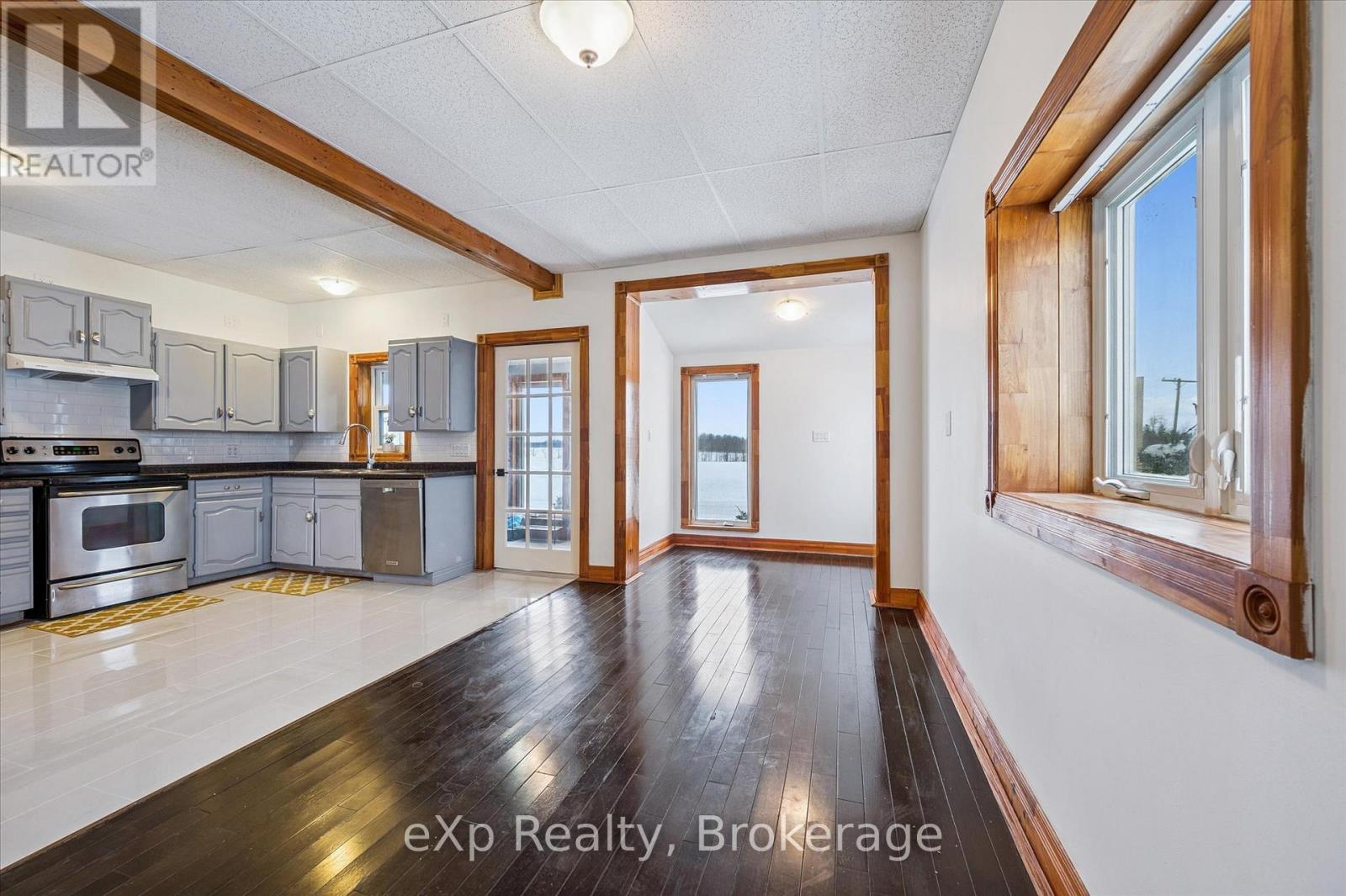 9276 Wellington Rd 16, Wellington North, Ontario  N0G 2E0 - Photo 10 - X13027660