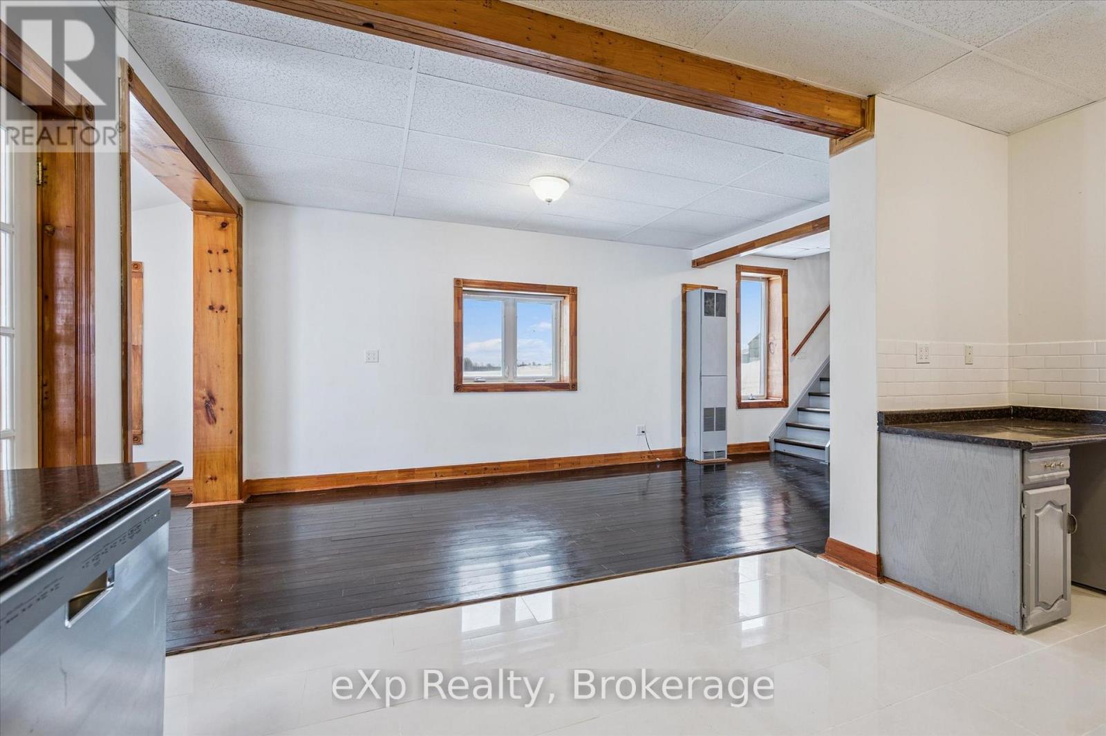 9276 Wellington Rd 16, Wellington North, Ontario  N0G 2E0 - Photo 8 - X13027660