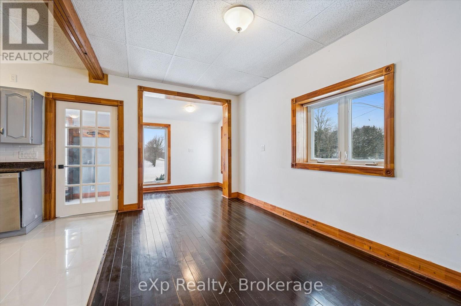 9276 Wellington Rd 16, Wellington North, Ontario  N0G 2E0 - Photo 9 - X13027660