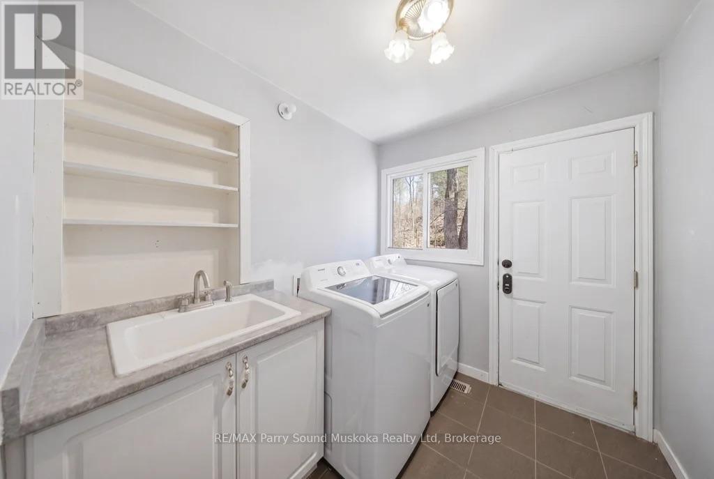 28 Black Road, Seguin, Ontario  P2A 2W8 - Photo 13 - X13027708