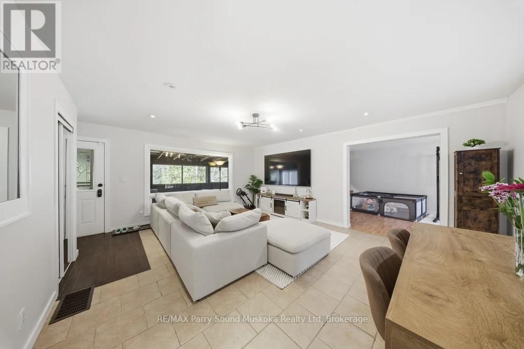 28 Black Road, Seguin, Ontario  P2A 2W8 - Photo 3 - X13027708