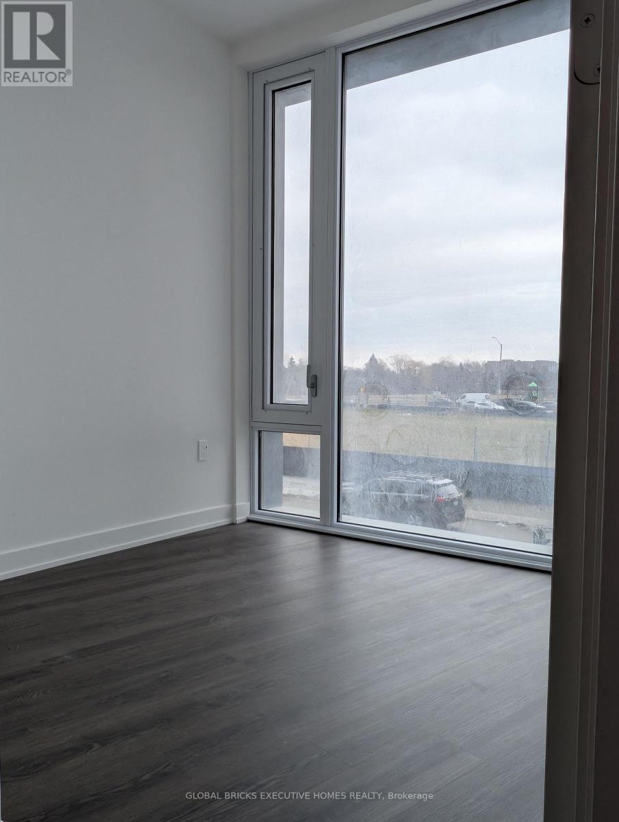 491 Soho Avenue, Mississauga, Ontario  L5B 0K7 - Photo 7 - W12921562