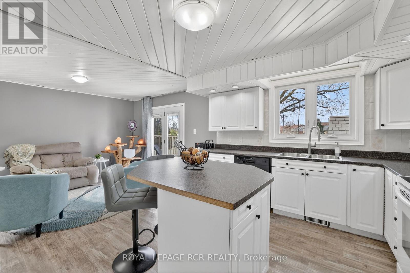 296 Whitehead Crescent, Caledon, Ontario  L7E 3Y1 - Photo 7 - W13027408