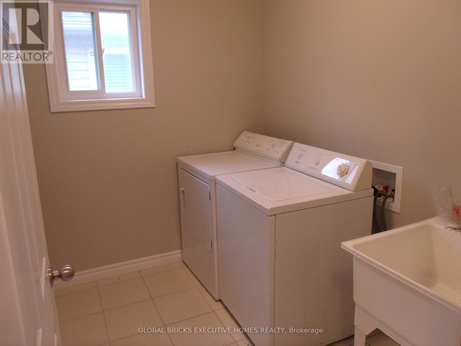 1372 Caen Avenue, Woodstock, Ontario  N4T 0J3 - Photo 11 - X12794502