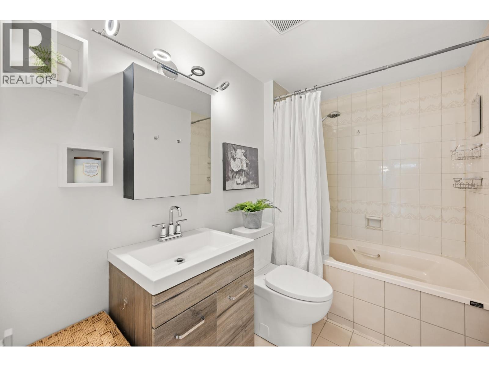 211 31 Reliance Court, New Westminster, British Columbia  V3M 6C6 - Photo 23 - R3114100