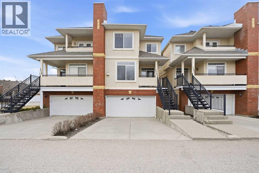 179 Sierra Morena Landing SW, Calgary, Alberta  T3H 4K3 - Photo 2 - A2303081