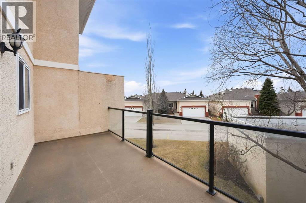 179 Sierra Morena Landing SW, Calgary, Alberta  T3H 4K3 - Photo 17 - A2303081