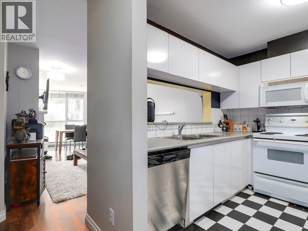 3 8420 Jellicoe Street, Vancouver, British Columbia  V5S 4T1 - Photo 9 - R3111948