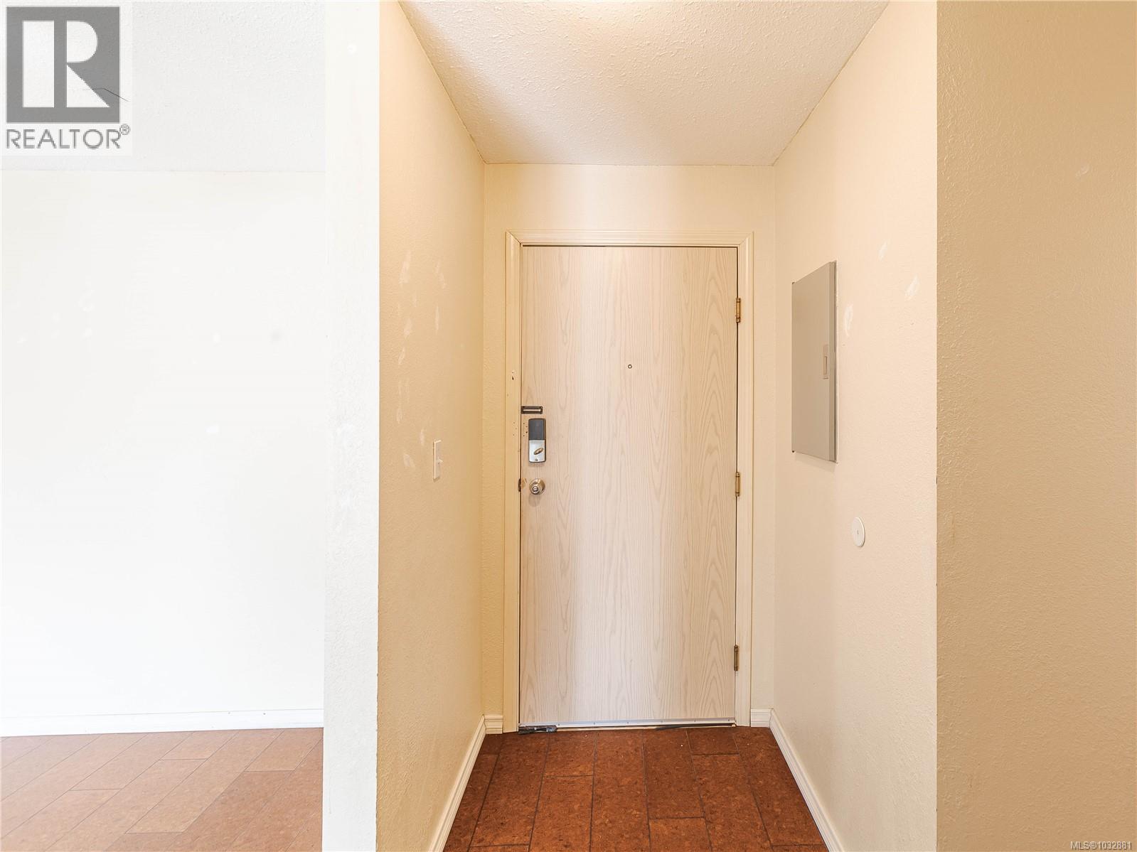 201 1050 Braidwood Rd, Courtenay, British Columbia  V9N 3R9 - Photo 8 - 1032881