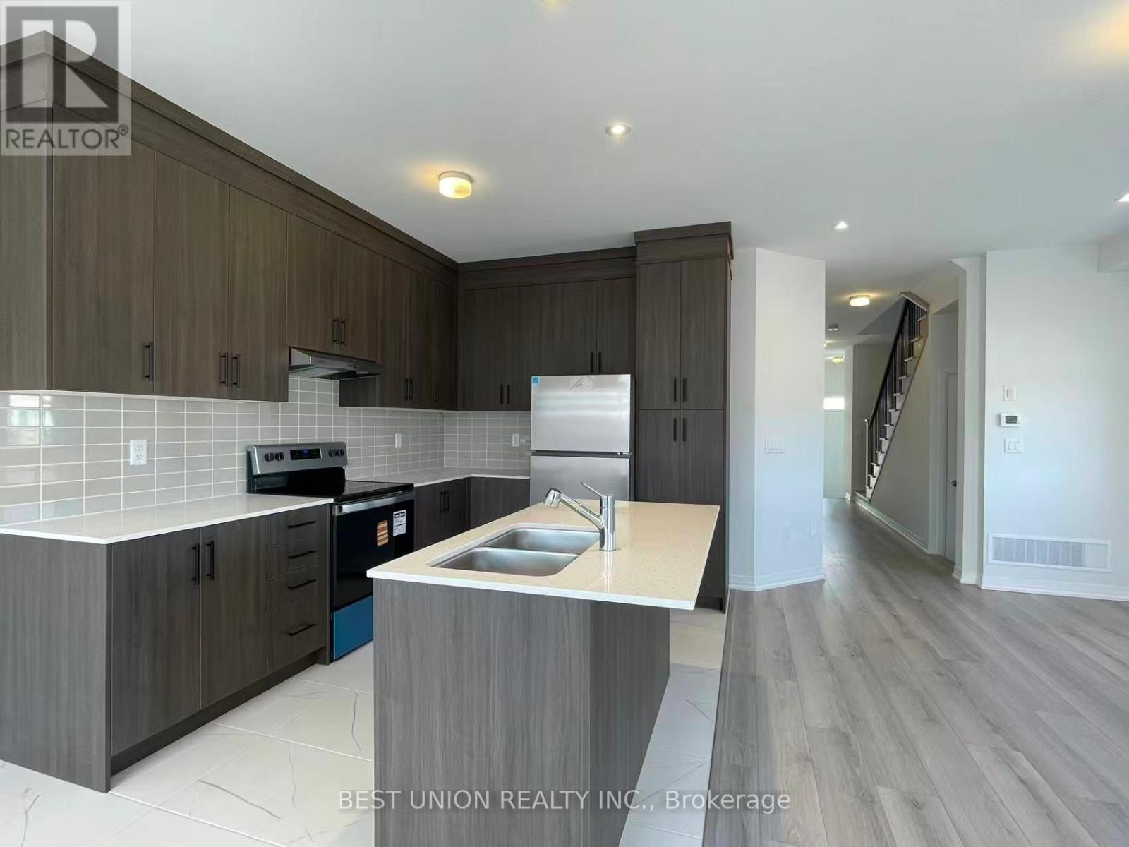 70 Tipp Drive, Richmond Hill, Ontario  L4E 1J3 - Photo 11 - N13027694