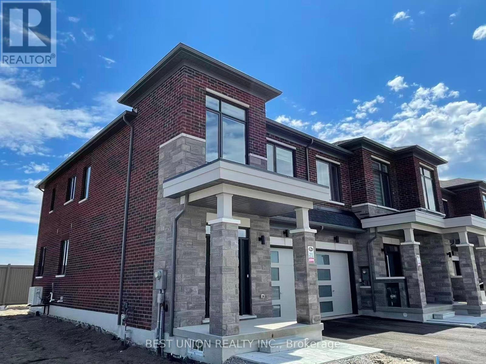 70 Tipp Drive, Richmond Hill, Ontario  L4E 1J3 - Photo 3 - N13027694