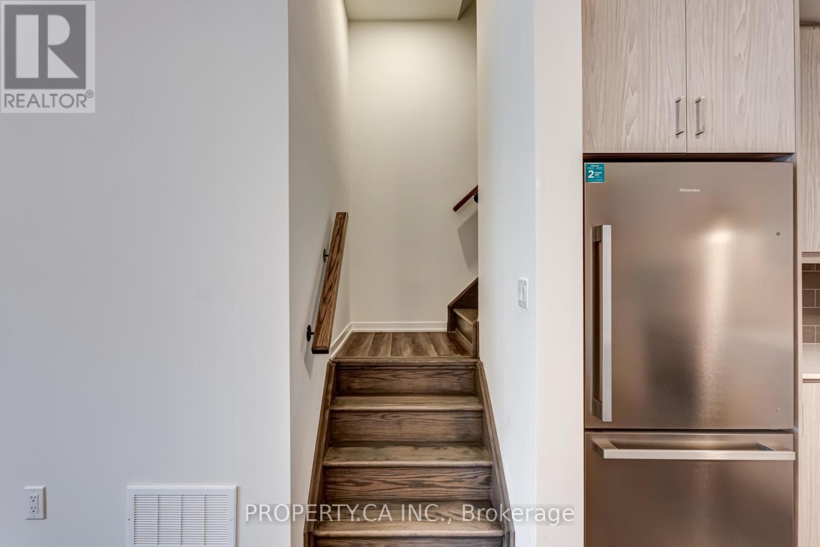 Th377 - 80 Honeycrisp Crescent, Vaughan, Ontario  L4K 5Z8 - Photo 10 - N13027696