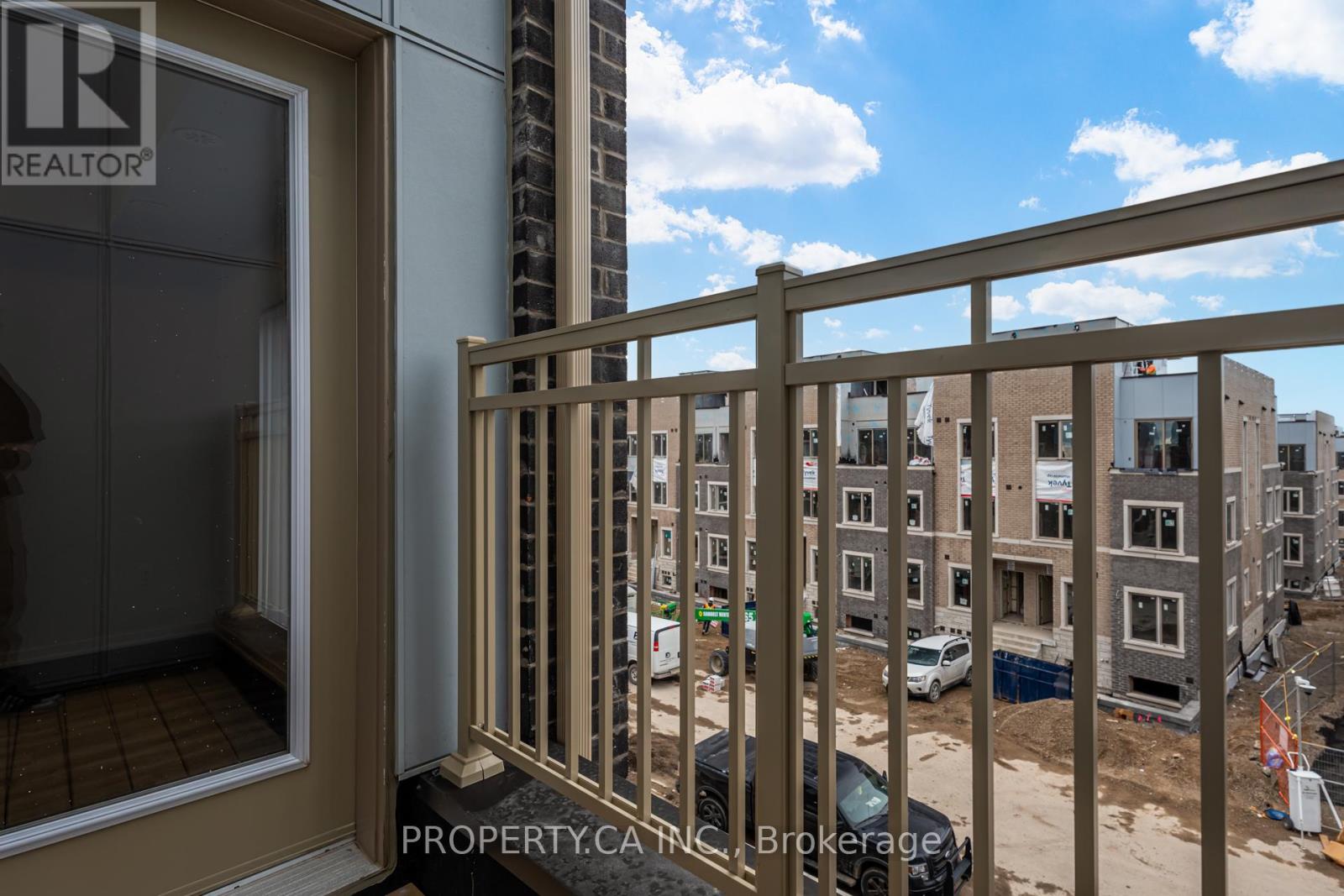 Th377 - 80 Honeycrisp Crescent, Vaughan, Ontario  L4K 5Z8 - Photo 31 - N13027696