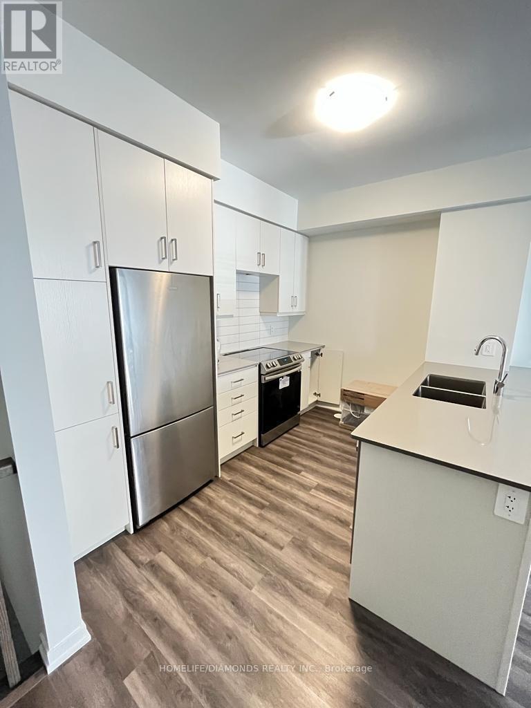 68 - 31 Honeycrisp Crescent E, Vaughan, Ontario  L4K 0N6 - Photo 17 - N13027700