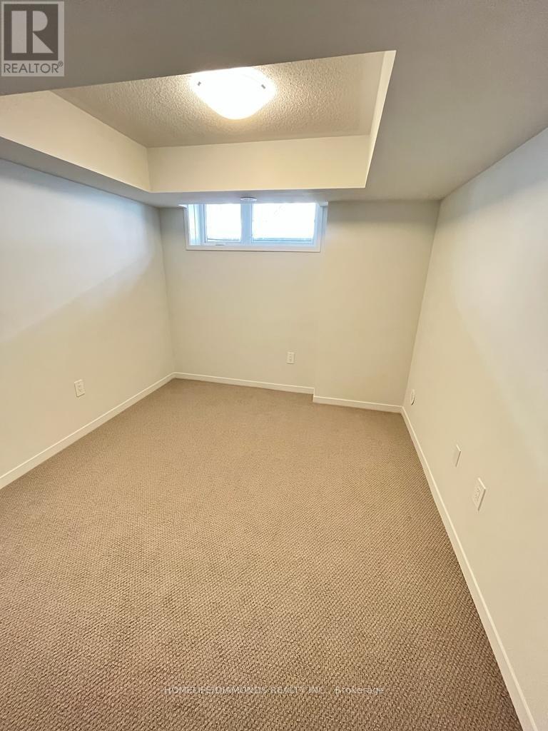 68 - 31 Honeycrisp Crescent E, Vaughan, Ontario  L4K 0N6 - Photo 5 - N13027700