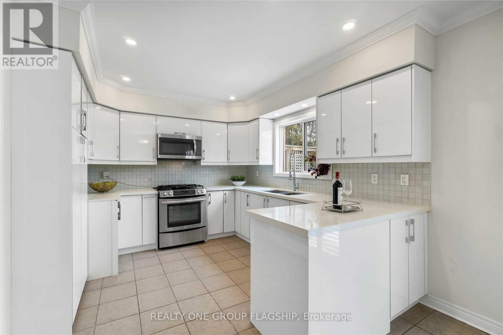 355 Carruthers Avenue, Newmarket, Ontario  L3X 2B7 - Photo 16 - N13027714